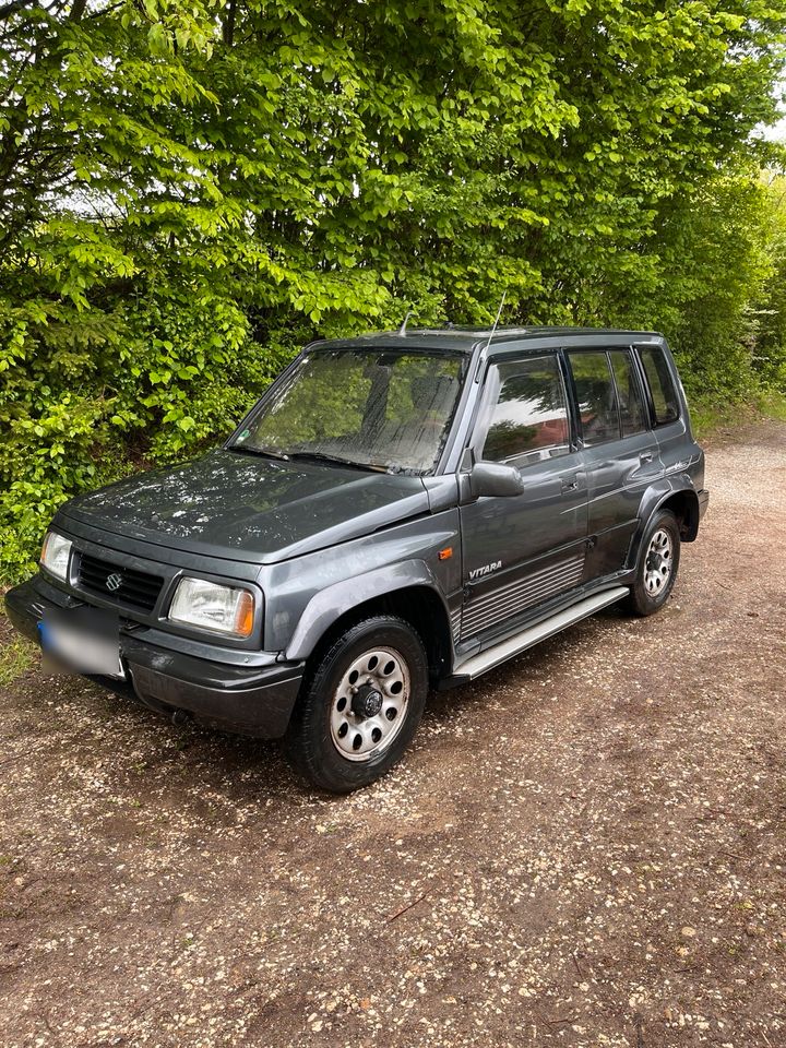 Suzuki Vitara et Lang Version in Neuburg a.d. Kammel