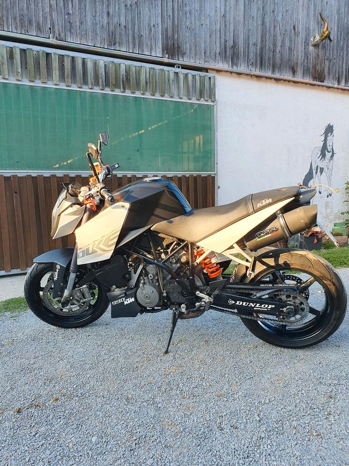 Ktm Superduke 990 Motorrad in Stimpfach