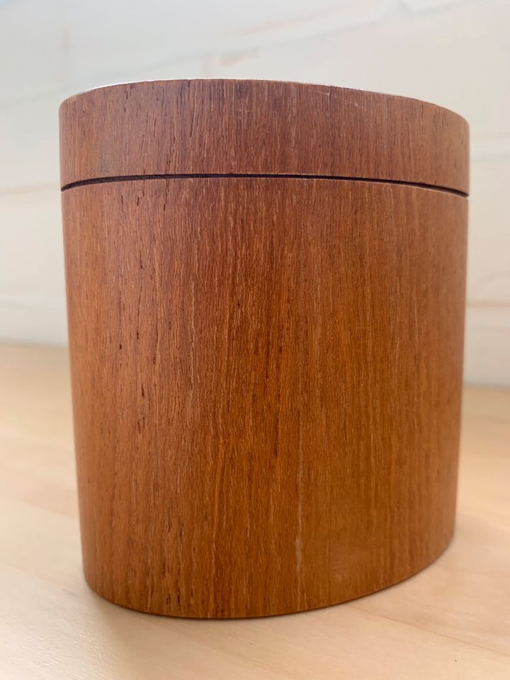 Teak Zigarettendose Vintage Mid-Century  H: 9,5 cm   B: 9,2 cm in Hannover