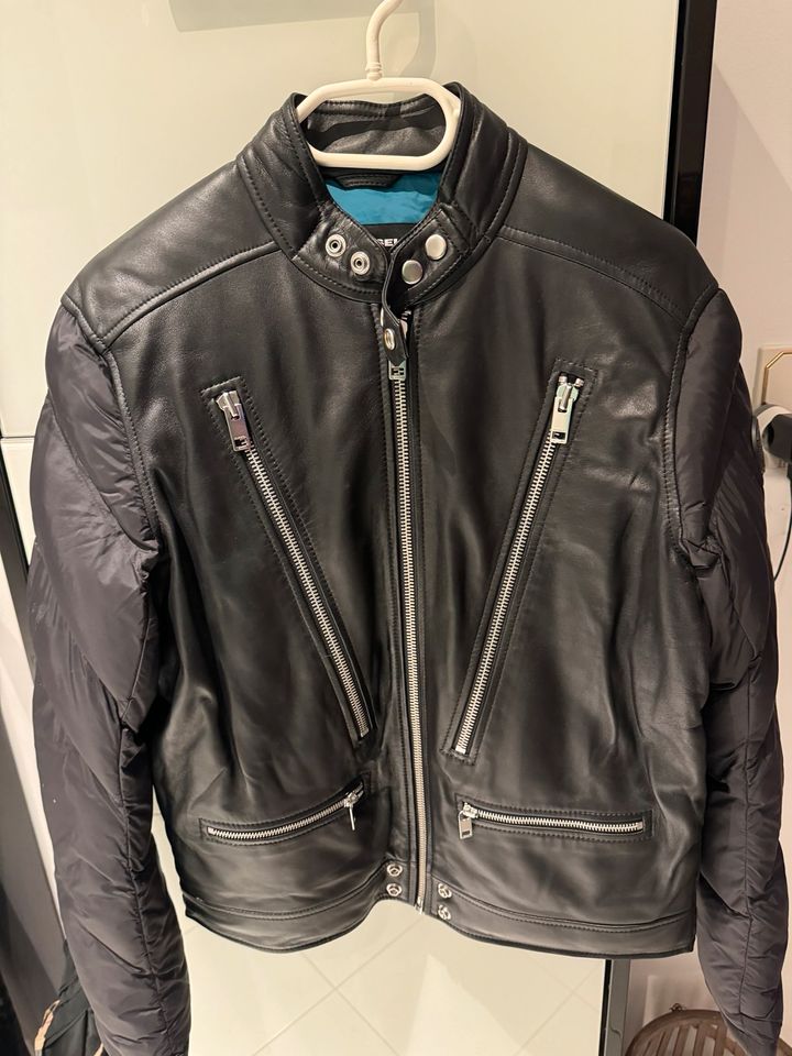 Lederjacke von Diesel in Köln