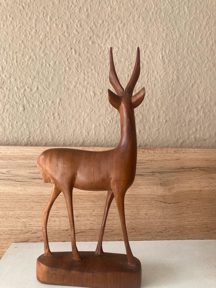 Holzfigur Antilope in Berlin