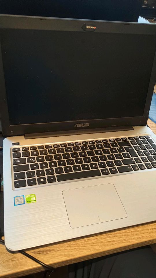 Asus X556U Notebook I5 7200 U in Hannover