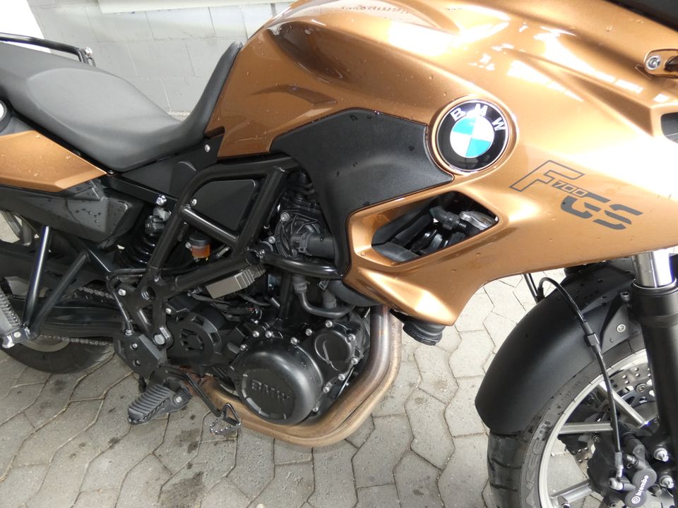 BMW F700GS  TOP ZUSTAND: Sonderlackierung. Led, Koffern  Insp NEU in Viernheim