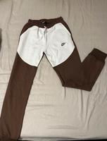 Nike Hose Braun/Weiß Niedersachsen - Oyten Vorschau