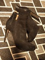 Highheels Schwarz 20€ Niedersachsen - Stadland Vorschau