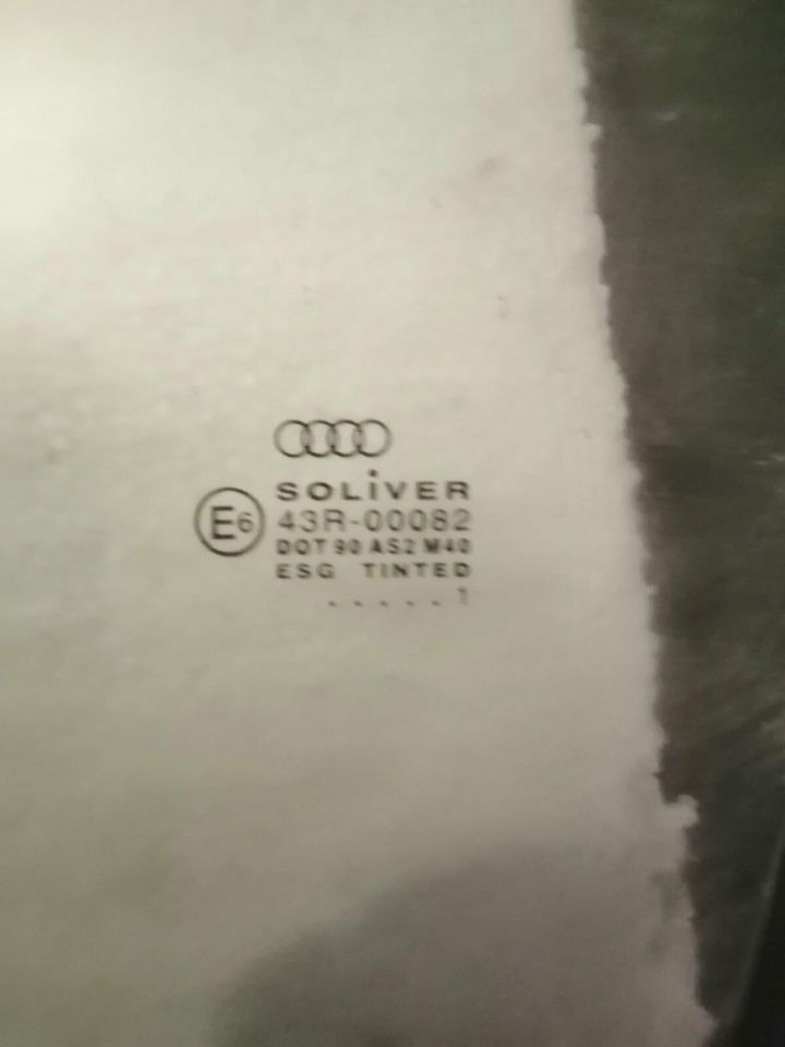 Audi A6 4B C5 Avant Türscheibe vorne linkss in Essen