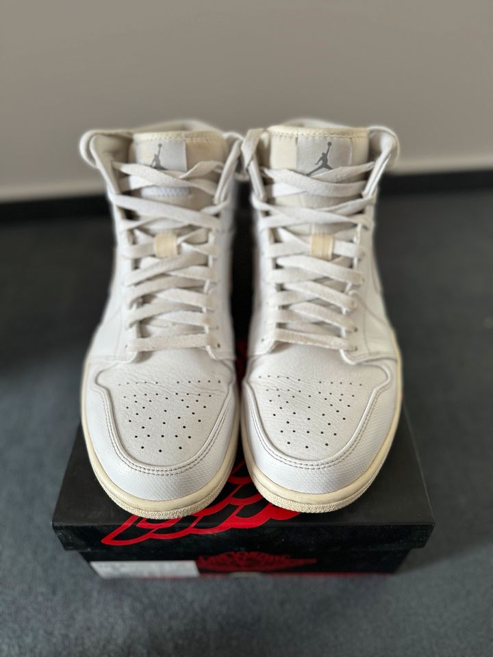 Nike Air Jordan 1 Mid / Weiss / Gr.43 in Wolfenbüttel