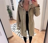 Übergangsmantel Bogner beige 40 Kr. München - Haar Vorschau
