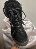 Guiseppe Zanotti Schuhe Sneaker Schwarz Keilabsatz Zara Damen  35 Niedersachsen - Melle Vorschau