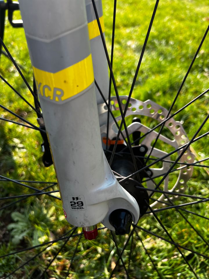Cube Access Race HPA, grau/gelb, 27,5“/29“, Top Zustand in Dresden