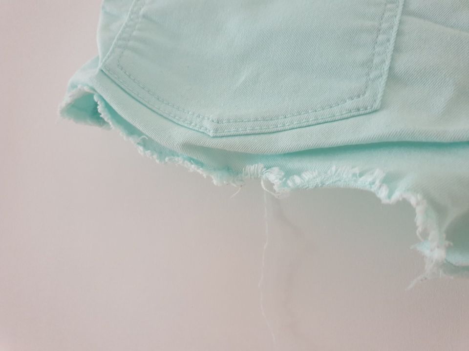 H&M Stretch Shorts Kurze Hose Hotpants Mintgrün Baumwollmischung in Schorndorf