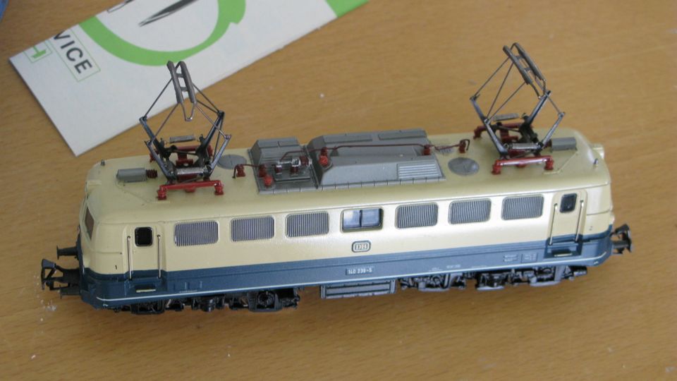 Märklin HO 3156 E-Lok BR 140 239-5 DB in Top Zustand in OVP in Heilbronn