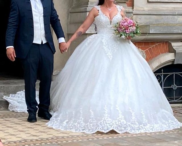 Wunderschönes Prinzessinnenkleid - Hochzeitskleid / Brautkleid in Thedinghausen