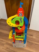 Fisher Price Autobahn mit Autos Niedersachsen - Großefehn Vorschau