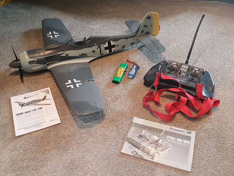 RC Flugzeug Hype FW-190 XXL + Graupner Fernsteuerung u. Zbh in Medebach