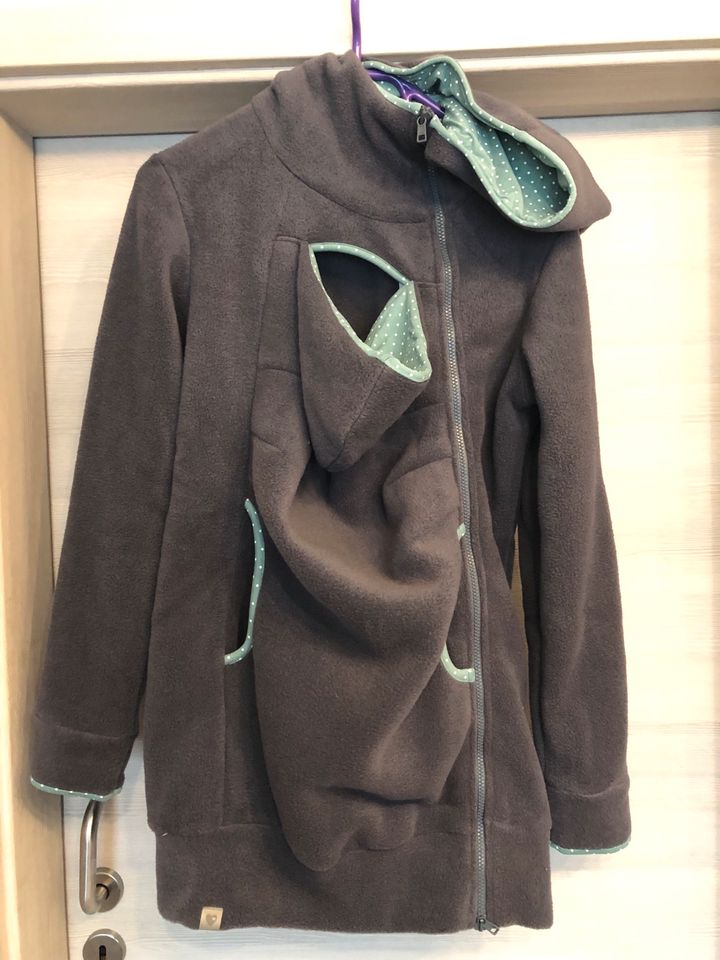 Tragejacke Fleece grau mint Größe S NEU! in Lorch