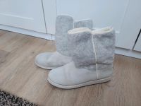 Esprit Stiefel Boots warm Gr. 41 grau/beige Damen Niedersachsen - Wetschen Vorschau