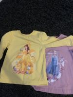 Zwei Disney Sweatshirt Elsa und Belle Größe 98 Niedersachsen - Garrel Vorschau