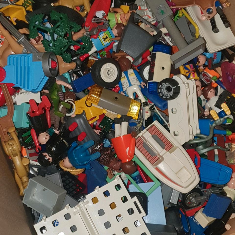 Playmobil Kiste grosser Bestand für Kinder Spielzeug in Bremen