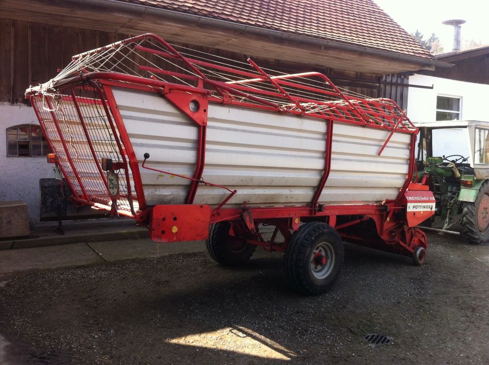 Ladewagen Pöttinger in Bonstetten