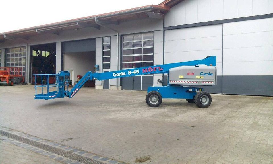 Arbeitsbühne Genie S 45 Steiger  Teleskopbühne Arbeitskor in Perlesreut