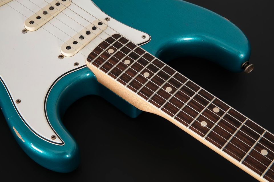 2020 Fender Custom Shop ’63 Stratocaster Relic Ocean Turquoise in Paderborn