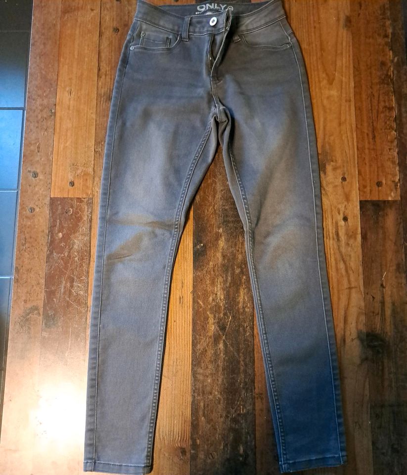 4 x Jeans, Only, Soccx, Esprit, W28 in Reichshof