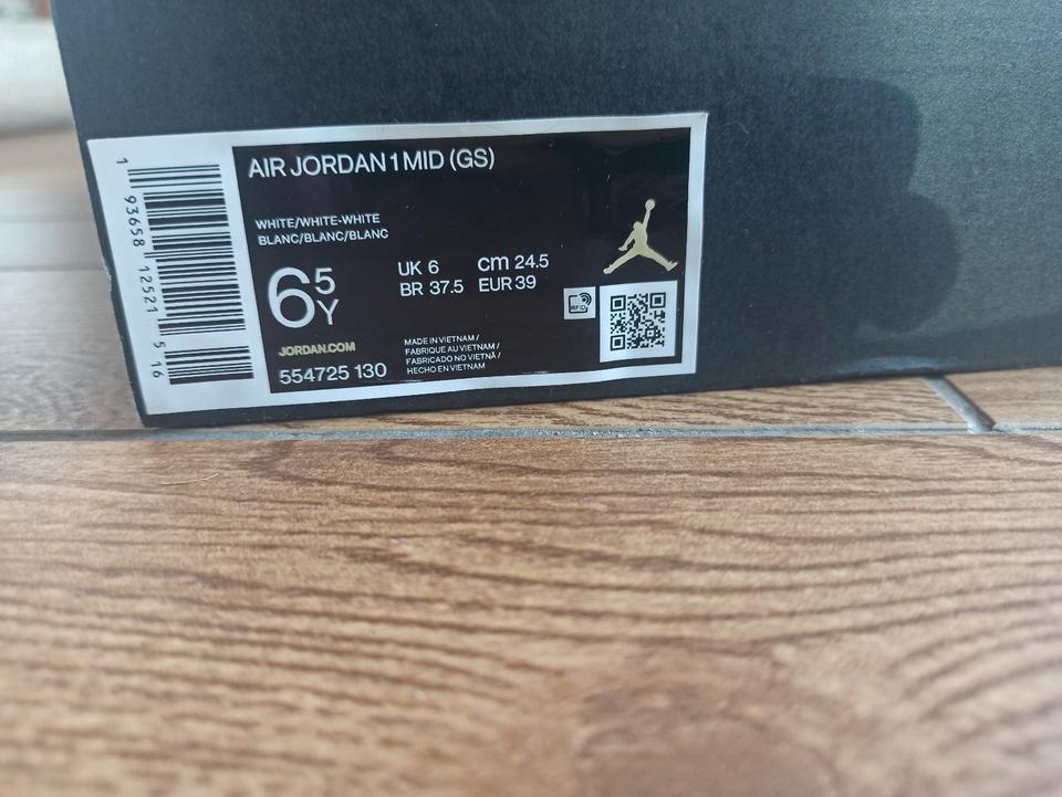 Nike Air Jordan 1 MID (GS) White / White-White 39 OVP in Petershagen