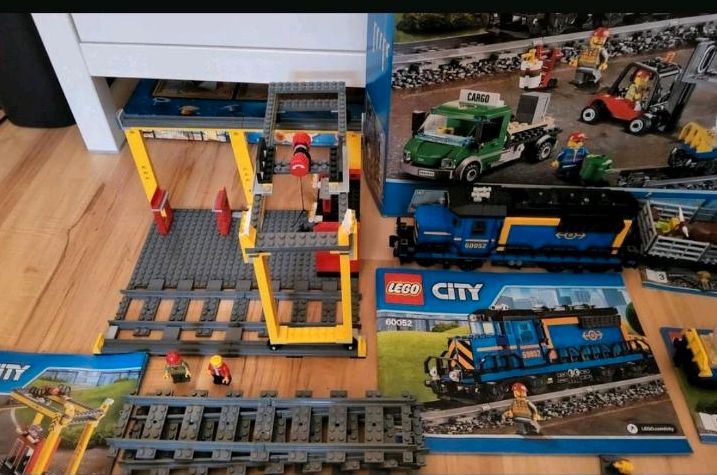 Lego 60052 Zug   und Güterbahnhof in Hamburg