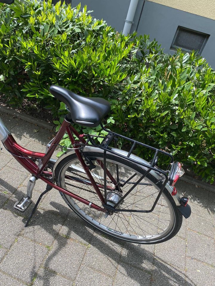 Staiger Fahrrad 28 Zoll Neupreis 1179euro in Duisburg