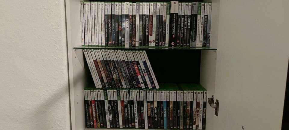 Xbox 360 black Edition + über 100 original Games spiele in Stadtoldendorf