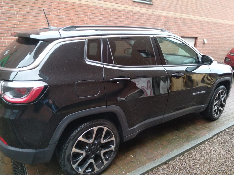 Jeep Compass in Aachen