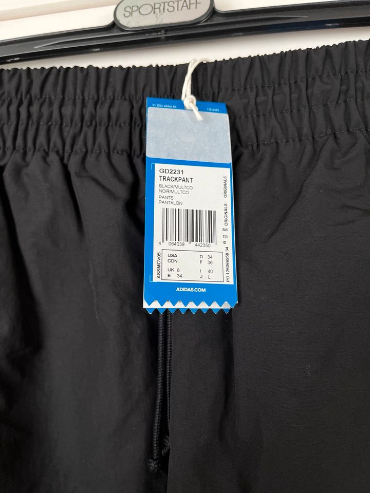 Adidas Damen Hose Neu! Trackpants Jogginghose XS 34 GD2231 in Köln