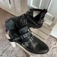 Boots in schwarz Niedersachsen - Rieste Vorschau
