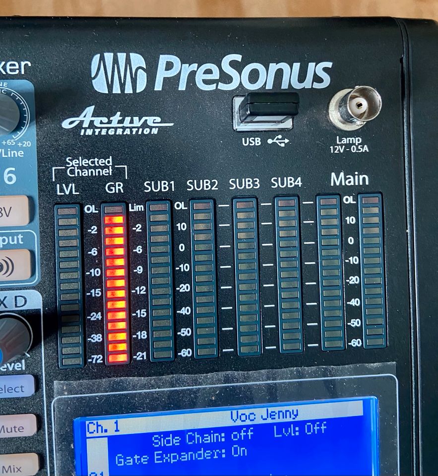 Presonus StudioLive 16.4.2 AI mit Case neuwertig. in Kornwestheim