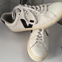 Original Veja Sneaker Esplar Logo Leather Gr. 40 Aachen - Aachen-Brand Vorschau