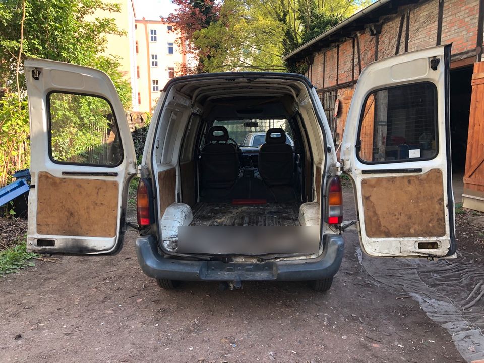 Nissan Vanette Cargo 2,3d in Sülzetal