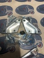 Vespa Piaggio PX,PK V50, Spiegel Halter Set ( li+re) Original NOS Baden-Württemberg - Kämpfelbach Vorschau