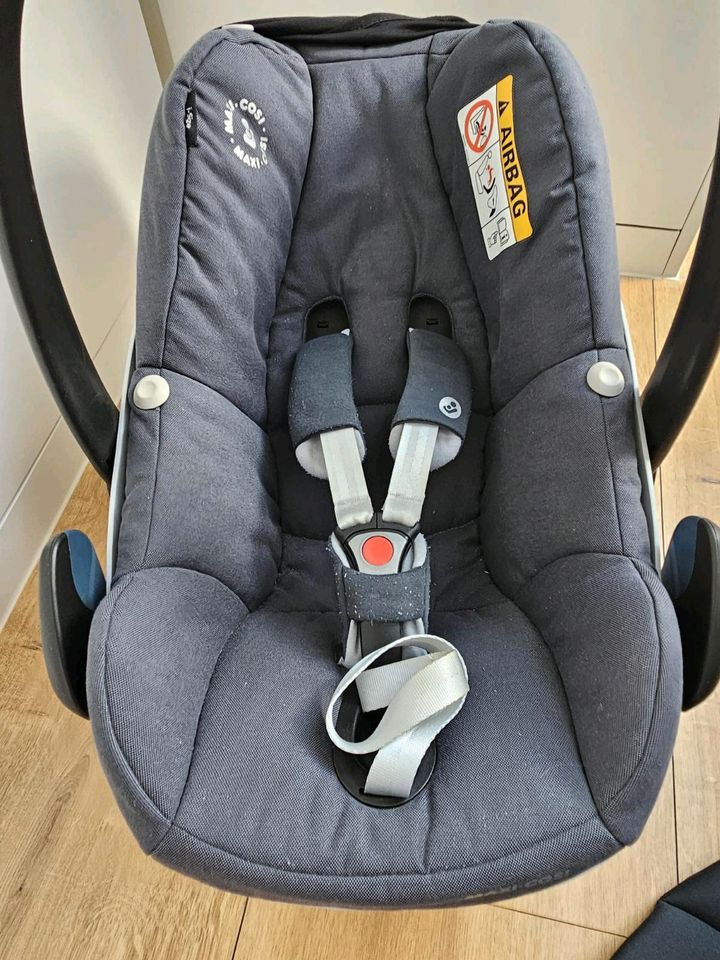 Maxi-Cosi Babyschale Pebble Pro i-Size Graphite in Hamburg