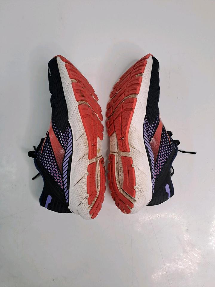 Brooks Adrenaline Gts 22 Medium B Damen Laufschuhe Schuhe 40.5 in Mühlacker