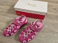 NEU Cupcake Couture geschlossene Sandalen 30 Mädchen Dresden - Räcknitz/Zschertnitz Vorschau