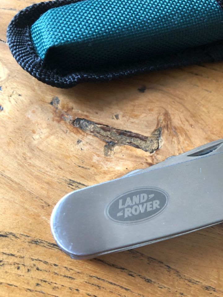 Taschenmesser mit Land Rover - Logo inkl. Gürteletui in Neu Wulmstorf