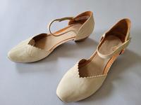 Schuhe Hochzeitsschuhe Damenschuhe Gr. 42 Think! AIDA Rheinland-Pfalz - Bodenheim Vorschau