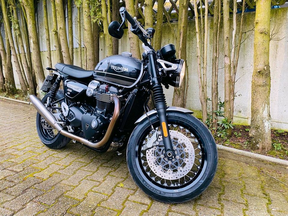 Triumph Bonneville Speed Twin 1200. 1 Hand. Unikat!! in Ennepetal