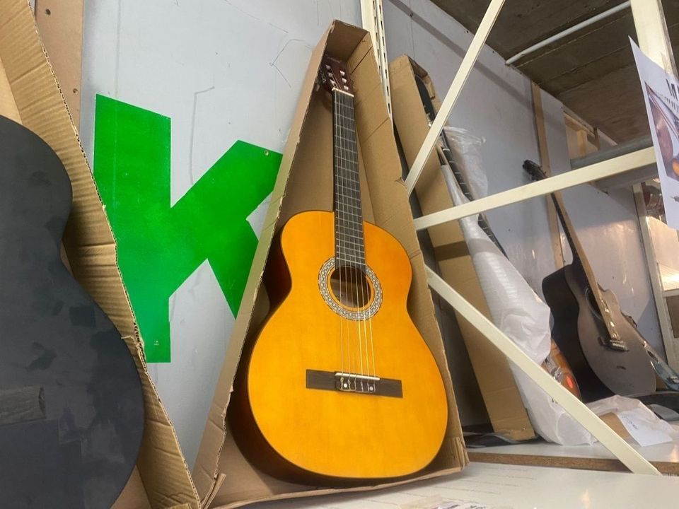 Gitarre Konzertgitarre Klassisch Westergitarre Instument Musik in Ingolstadt