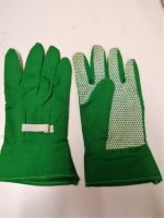 Schutzhandschuhe aus Stoff Farbe grün Handfläche mit Noppen Länge Hessen - Idstein Vorschau