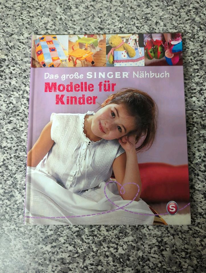 SINGER Nähbuch Modelle für Kinder in Koblenz