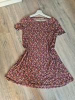 Pull&Bear Kleid Gr. M 38 Blumen Sommer Dresden - Dresden-Plauen Vorschau