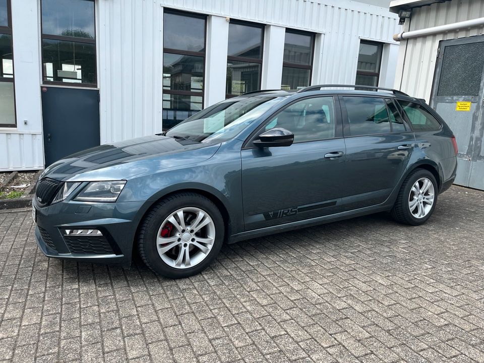 Skoda Octavia 2.0 TDI DSG 4x4 RS Combi in Warstein