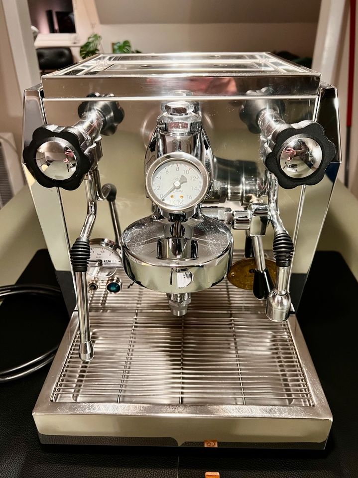 ECM Heidelberg Giotto Siebttäger Espressomaschine in Hessen - Kassel |  Kaffeemaschine & Espressomaschine gebraucht kaufen | eBay Kleinanzeigen ist  jetzt Kleinanzeigen